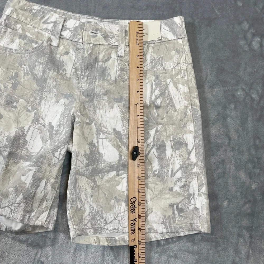 Hollister Low-Rise Baggy Jort W26 Tan White Camo Leaf Print Denim Shorts Size 2